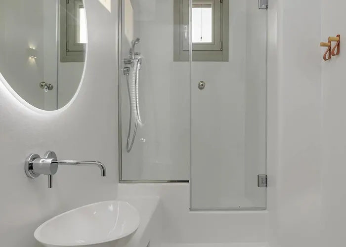 Myconian Caulk Villa