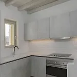 Myconian Caulk Villa *